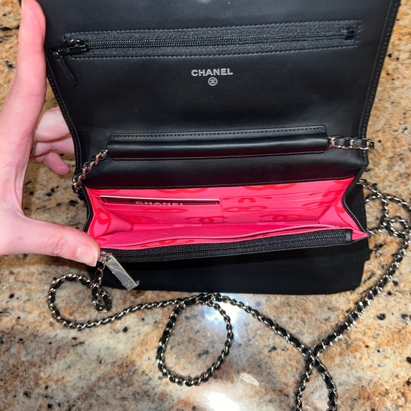 Chanel handbag with dust bag - Picture 5 of 6